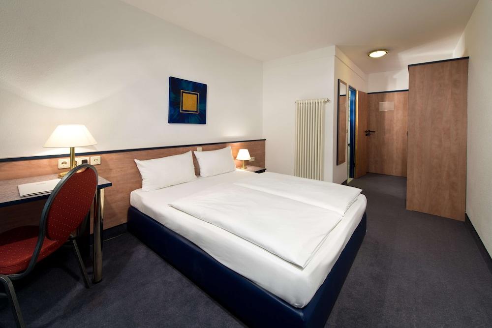Achat Hotel Monheim Am Rhein Eksteriør bilde